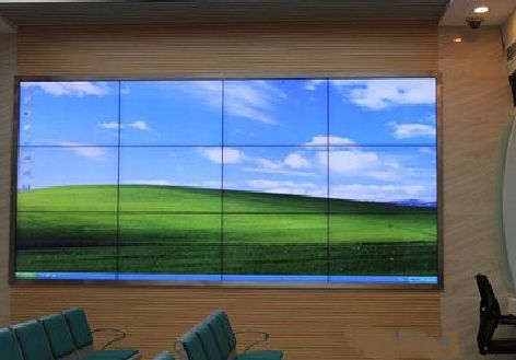 钟祥液晶拼接屏的另类用法。